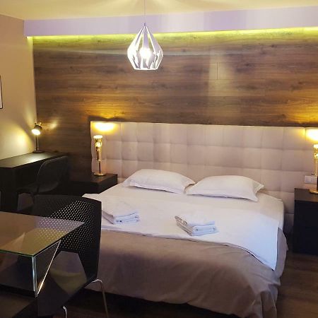 קלוז'-נאפוקה Daan Apartments מראה חיצוני תמונה